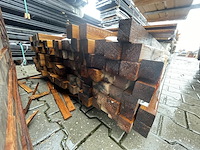 Ca. 141x thermo grenen hoeklat geschaafd, 42x42mm, lengte 48/360cm, 93/390cm - afbeelding 3 van  3