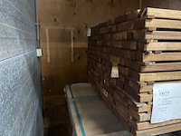 Ca. 142x guyana teak latten geschaafd, 27x40mm, lengte 305cm - afbeelding 3 van  3