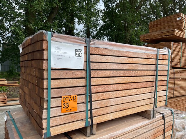 Ca. 143x angelim pedra onderliggers geschaafd, 45x68mm, lengte 130cm - afbeelding 4 van  4