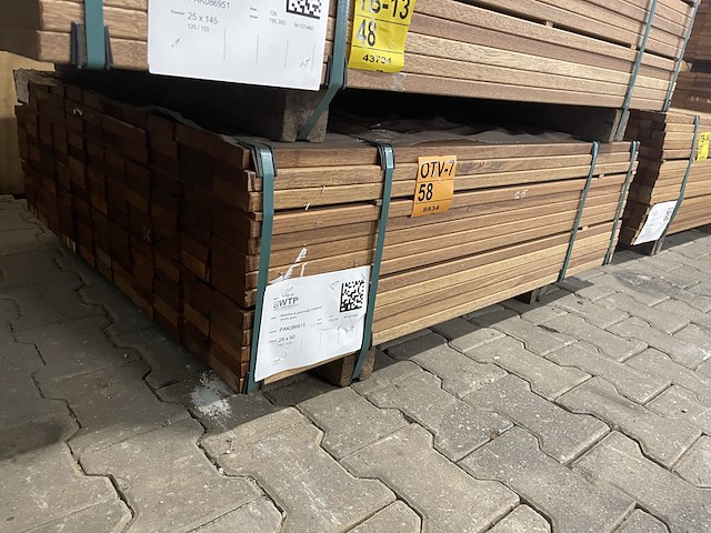 Ca. 143x guyana teak planken geschaafd, 25x90mm, lengte 125cm - afbeelding 4 van  4