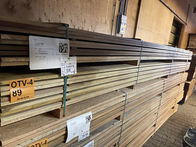 Ca. 144x guyana ipé country grade planken geschaafd, 18x140mm, lengte 400cm - afbeelding 2 van  3