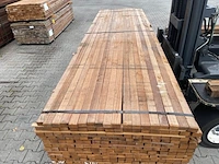 Ca. 144x guyana teak latten fijnbezaagd, 31x50mm, lengte 335cm