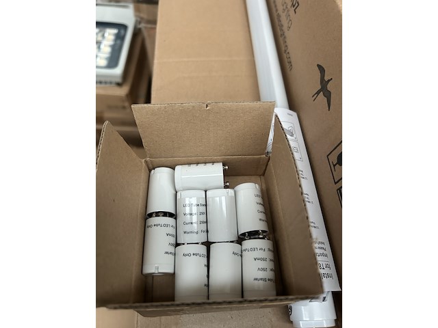 Ca. 144x led t8 tube 600 mm 9w 3500k ellipz lighting - afbeelding 3 van  6