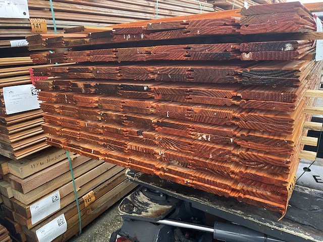 Ca. 146x douglas kraaldelen veer en groef, 18x125mm, lengte 300cm - afbeelding 3 van  3