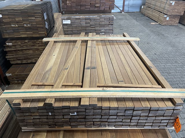 Ca. 148x guyana ipé latten geschaafd, 21x45mm, lengte 125cm - afbeelding 1 van  3