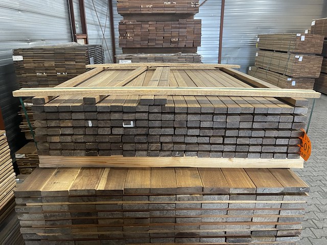 Ca. 148x guyana ipé latten geschaafd, 21x45mm, lengte 125cm - afbeelding 3 van  3