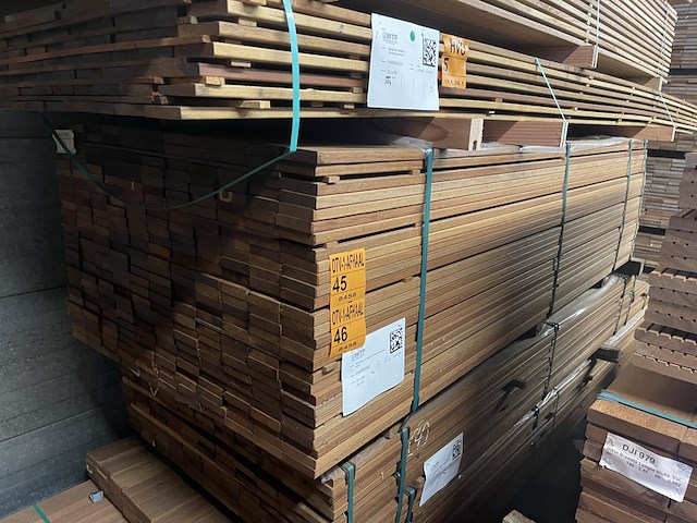 Ca. 148x guyana teak planken geschaafd, 21x90mm, lengte 245cm - afbeelding 4 van  4