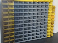 Ca. 149x magazijnbakken met grijp opening, grijs / geel - afbeelding 1 van  6