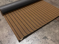 Ca. 14m2 kunstgras, 10 mm hoog, bruin/zwart - afbeelding 1 van  2