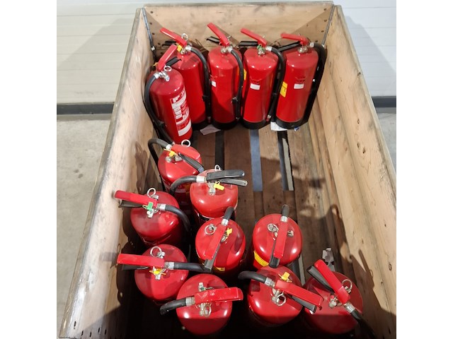 Ca. 14x brandblusser poeder | 6 en 9 kg - afbeelding 4 van  4