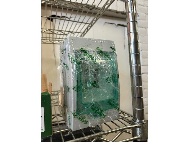 Ca. 14x divers installatiemateriaal, w.o. hager, esylux - afbeelding 5 van  8