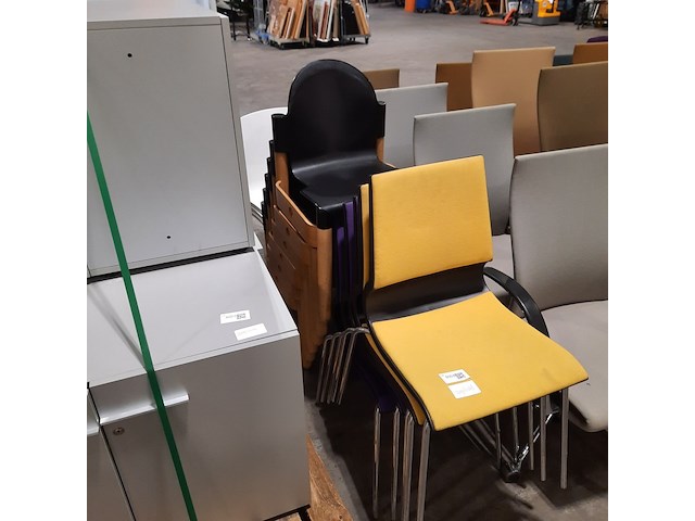 Ca. 14x diverse stoelen, o.a. thonet - afbeelding 1 van  2