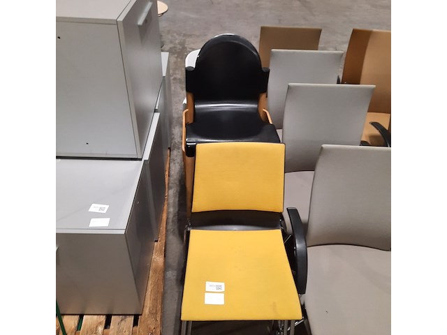 Ca. 14x diverse stoelen, o.a. thonet - afbeelding 2 van  2