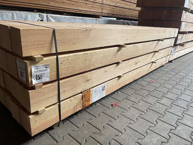 Ca. 14x douglas balken fijnbezaagd, 150x150mm, lengte 300cm - afbeelding 4 van  4