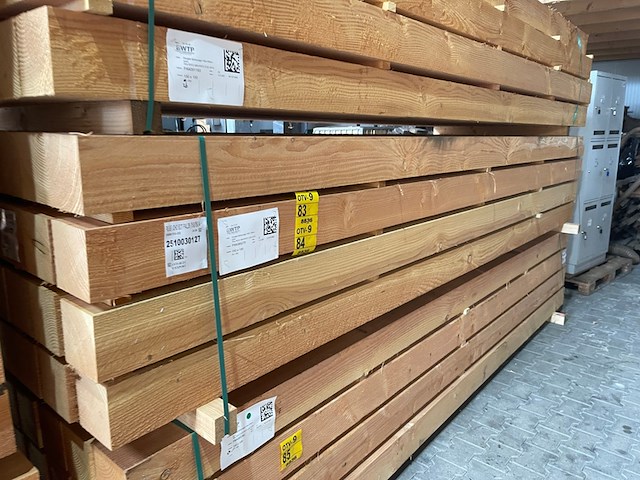 Ca. 14x douglas balken fijnbezaagd, 150x150mm, lengte 400cm - afbeelding 4 van  4