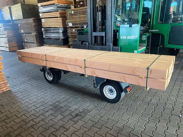 Ca. 14x douglas balken geschaafd, 140x140mm, lengte 400cm - afbeelding 2 van  4