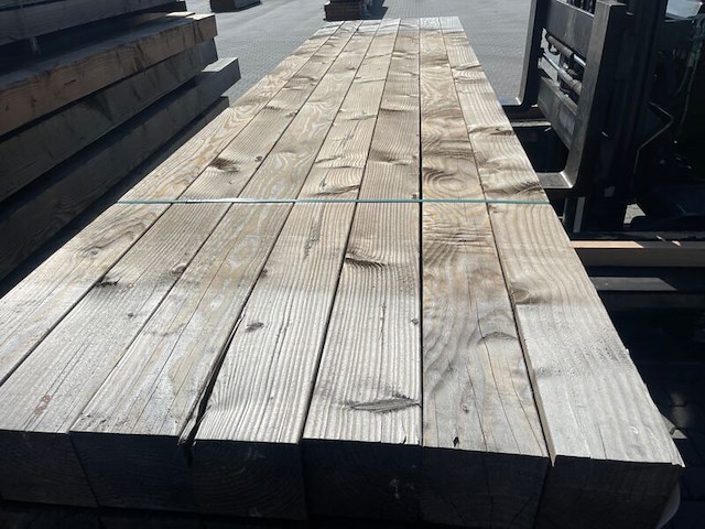 Ca. 14x douglas balken geschaafd, 140x140mm, lengte 400cm - afbeelding 1 van  3