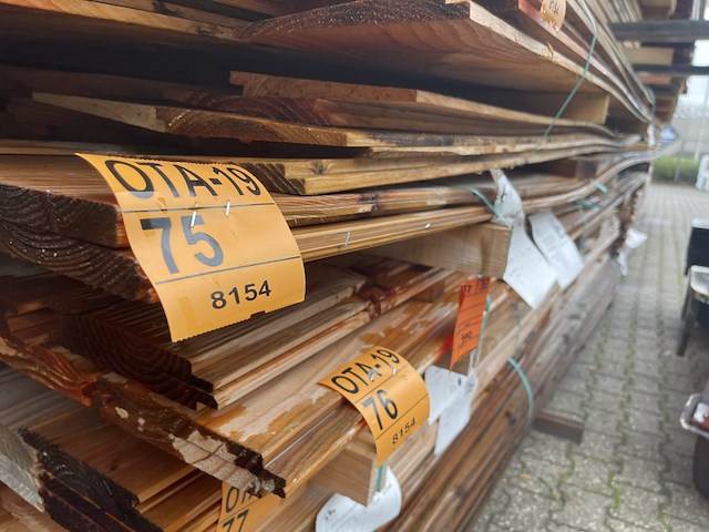 Ca. 14x douglas wisselsponning, 18x145mm, lengte 400cm - afbeelding 2 van  3