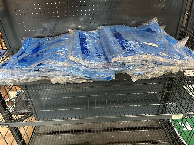 Ca. 14x isolatieschort, cmt, 100 pl aprons - afbeelding 1 van  5