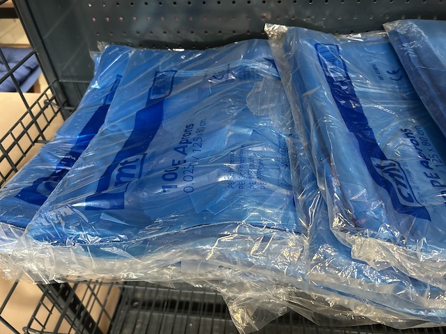 Ca. 14x isolatieschort, cmt, 100 pl aprons - afbeelding 3 van  5