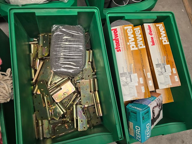 Ca. 14x magazijnbakken inclusief inhoud kruizinga, partij - afbeelding 4 van  13