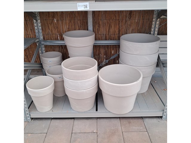 Ca. 14x stenen bloempot - afbeelding 1 van  10