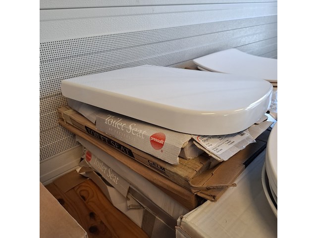 Ca. 14x toiletzitting/deksel diverse merken - afbeelding 5 van  6