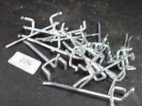 Ca. 15 haken voor winkeldisplay l10cm - afbeelding 1 van  3