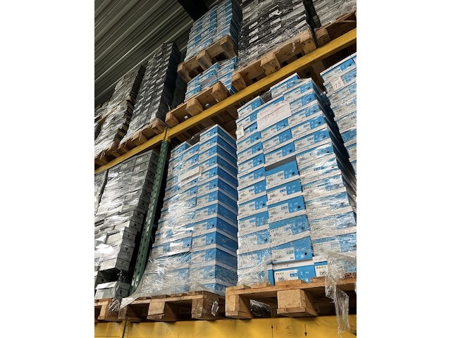 Ca. 1500x sportschoenen, diverse maten en modellen - afbeelding 6 van  6