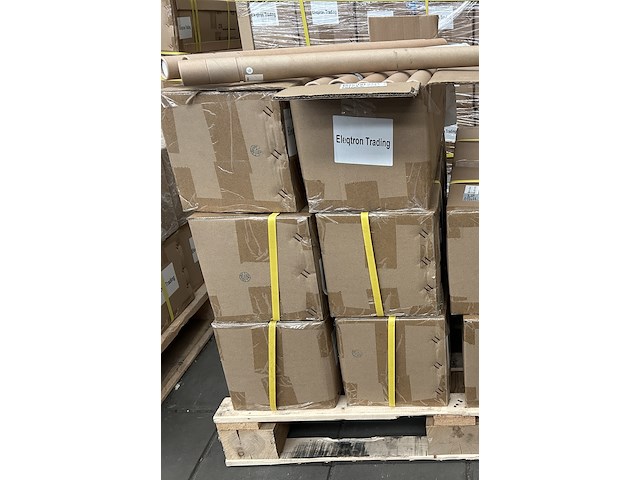 Ca. 150x led tube 9w 4000k 587 mm, qbright, qb-lt-9w-4k-105-587 - afbeelding 3 van  3