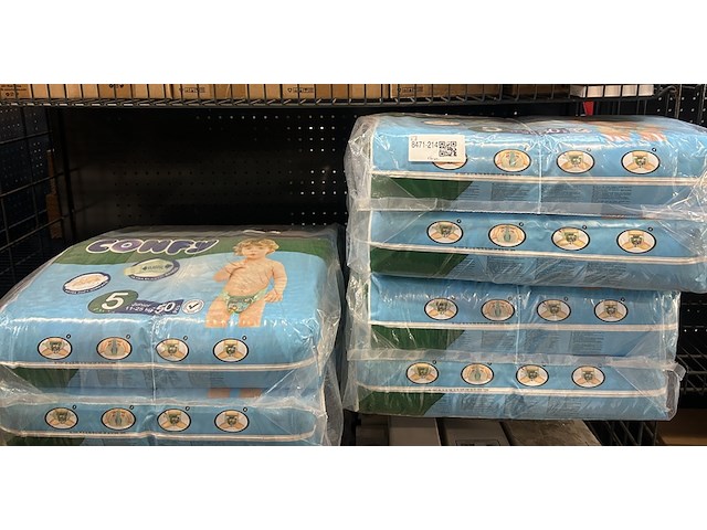 Ca. 150x luier junior 11-25 kg, confy - afbeelding 1 van  3