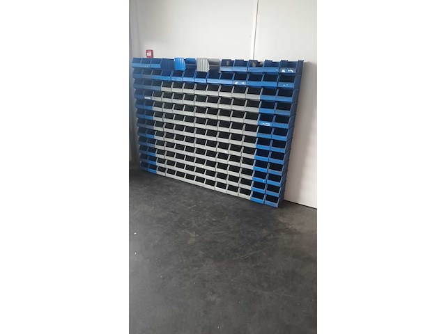 Ca. 150x magazijnbak met grijp opening, overtoom, transporter, grijs / chroom - afbeelding 1 van  4