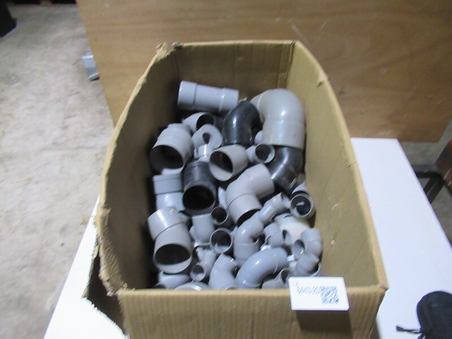 Ca 150x pvc bochten/verlopen, etc dyka - afbeelding 2 van  2