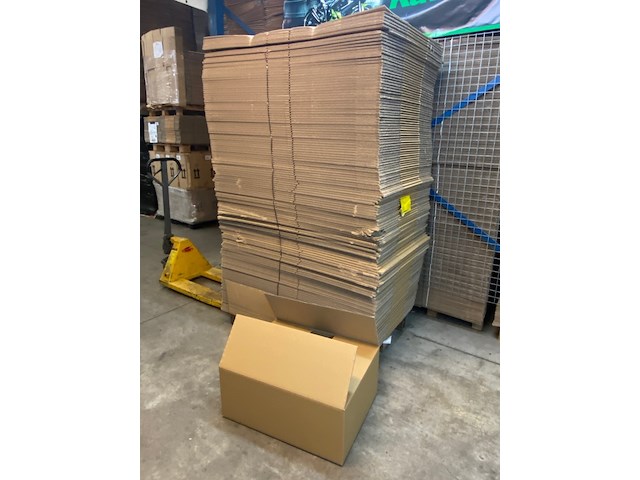Ca. 150x verzenddozen 70x54x30cm dubbelgolf, bruin - afbeelding 1 van  5