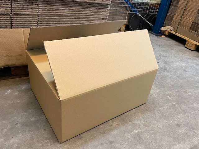 Ca. 150x verzenddozen 70x54x30cm dubbelgolf, bruin - afbeelding 2 van  5