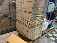 Ca. 150x verzenddozen, dubbelgolf, bruin, 70x54x30cm