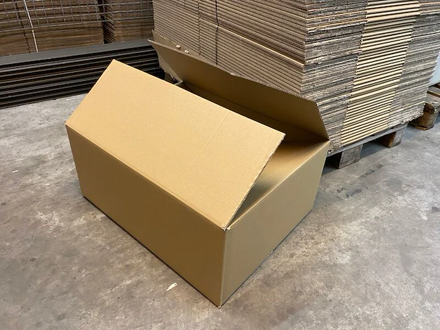 Ca. 150x verzenddozen, dubbelgolf, bruin, 70x54x30cm - afbeelding 2 van  4