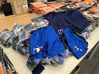 Ca. 150x voetbalbroek voor kinderen