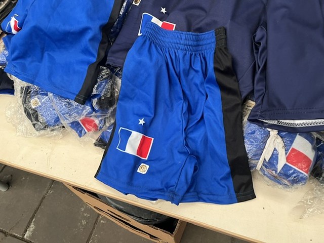 Ca. 150x voetbalbroek voor kinderen - afbeelding 3 van  4