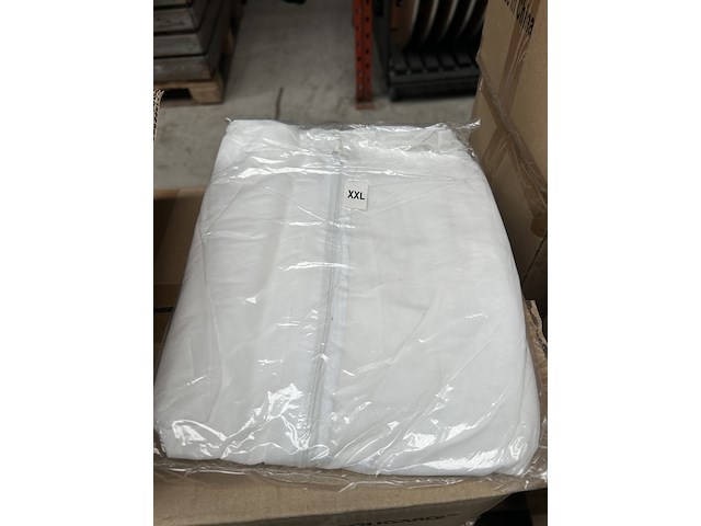 Ca. 150x witte overall, poligard - afbeelding 2 van  4