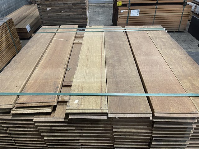 Ca. 152x guyana ipé buitenparket (kopse veer & groef), 21x145mm, lengte 95cm - afbeelding 1 van  3