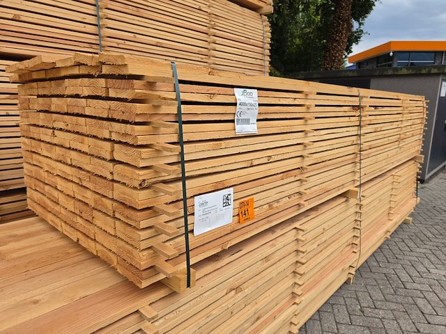 Ca. 154x douglas planken fijnbezaagd, 25x150mm, lengte 400cm - afbeelding 4 van  4