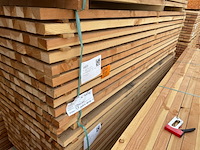 Ca. 154x douglas regels fijnbezaagd, 50x75mm, lengte 300cm - afbeelding 4 van  4