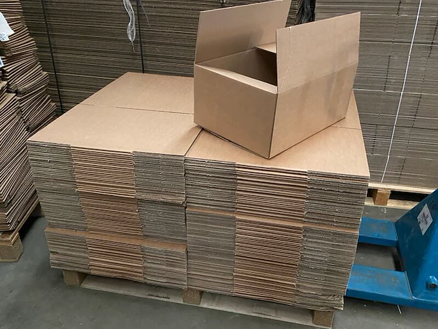 Ca. 155x verzenddozen, bruin, 53x38x23cm - afbeelding 1 van  3