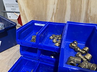 Ca. 15x assortimentsbak met diverse messing koppelingen - afbeelding 3 van  13