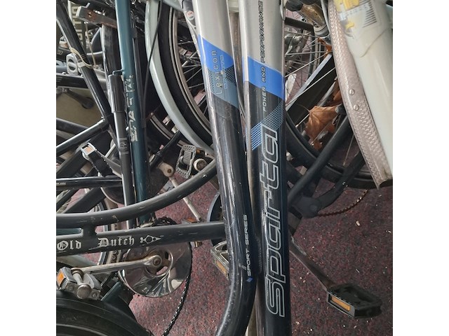 Ca. 15x fiets, o.a. gazelle en giant - afbeelding 2 van  12