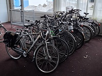 Ca. 15x fiets, o.a. gazelle en giant