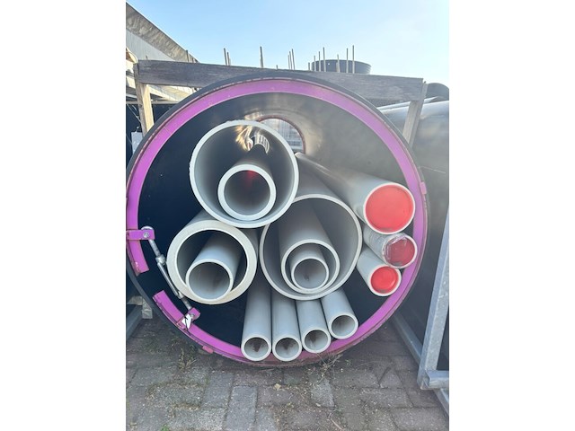 Ca. 15x hdpe en pe buizen - afbeelding 1 van  1