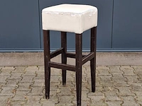 Ca. 15x houten bar-/horecakruk, crème