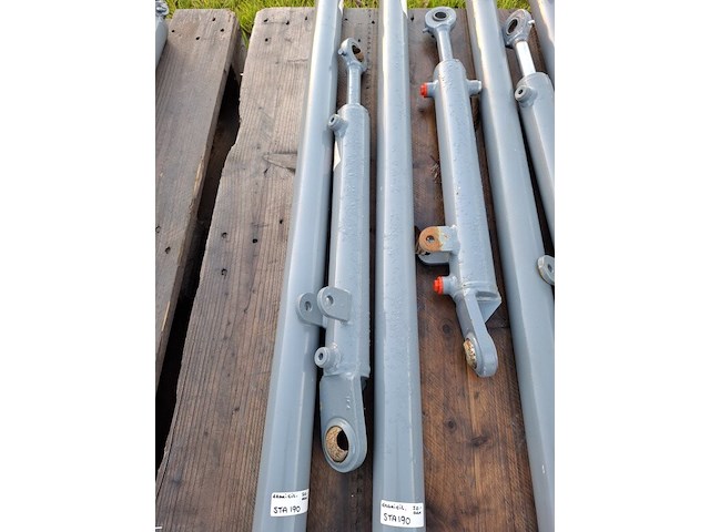 Ca 15x hydraulische cilinder - afbeelding 6 van  7